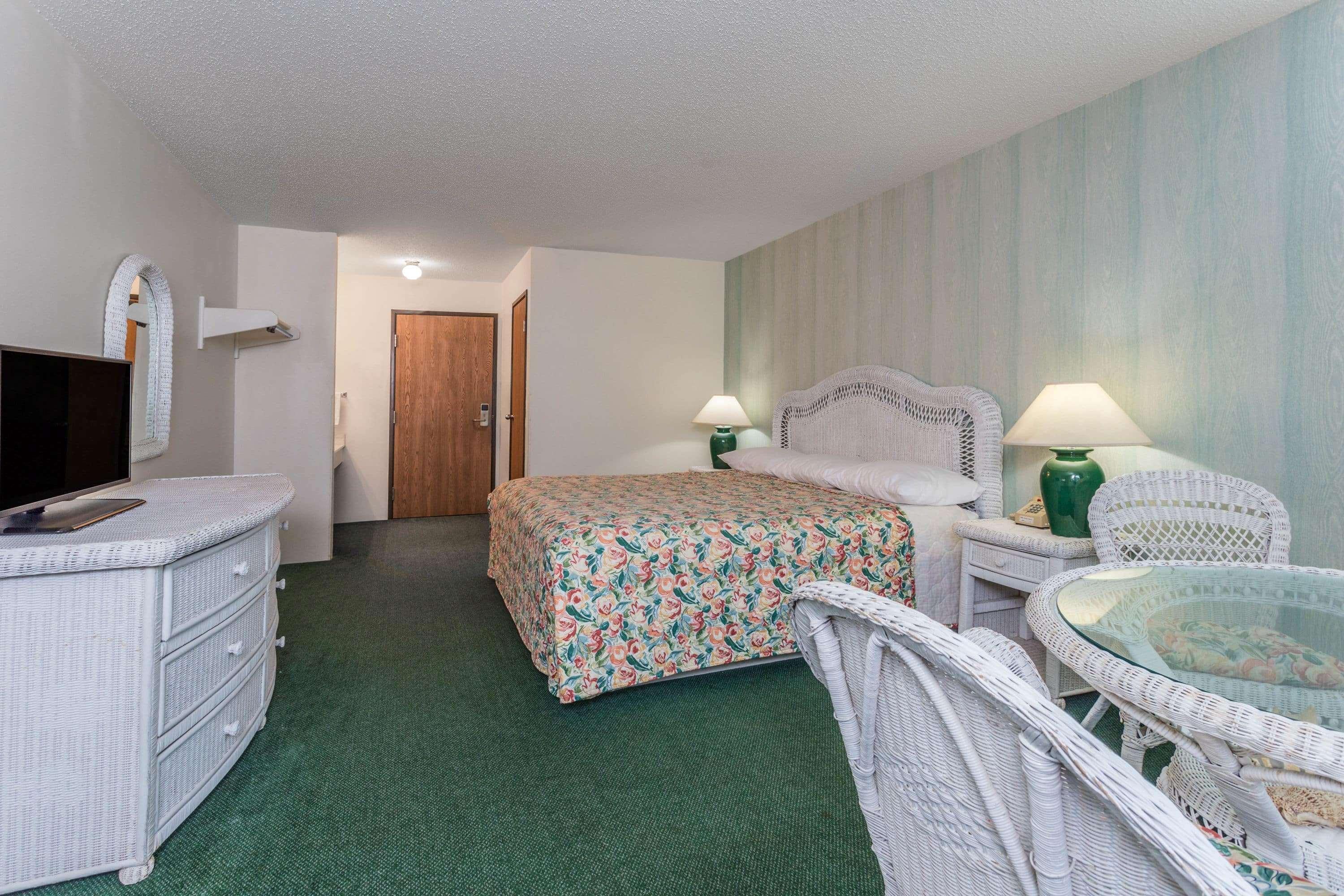 Hotel Super 8 By Wyndham Reedsburg Exterior foto