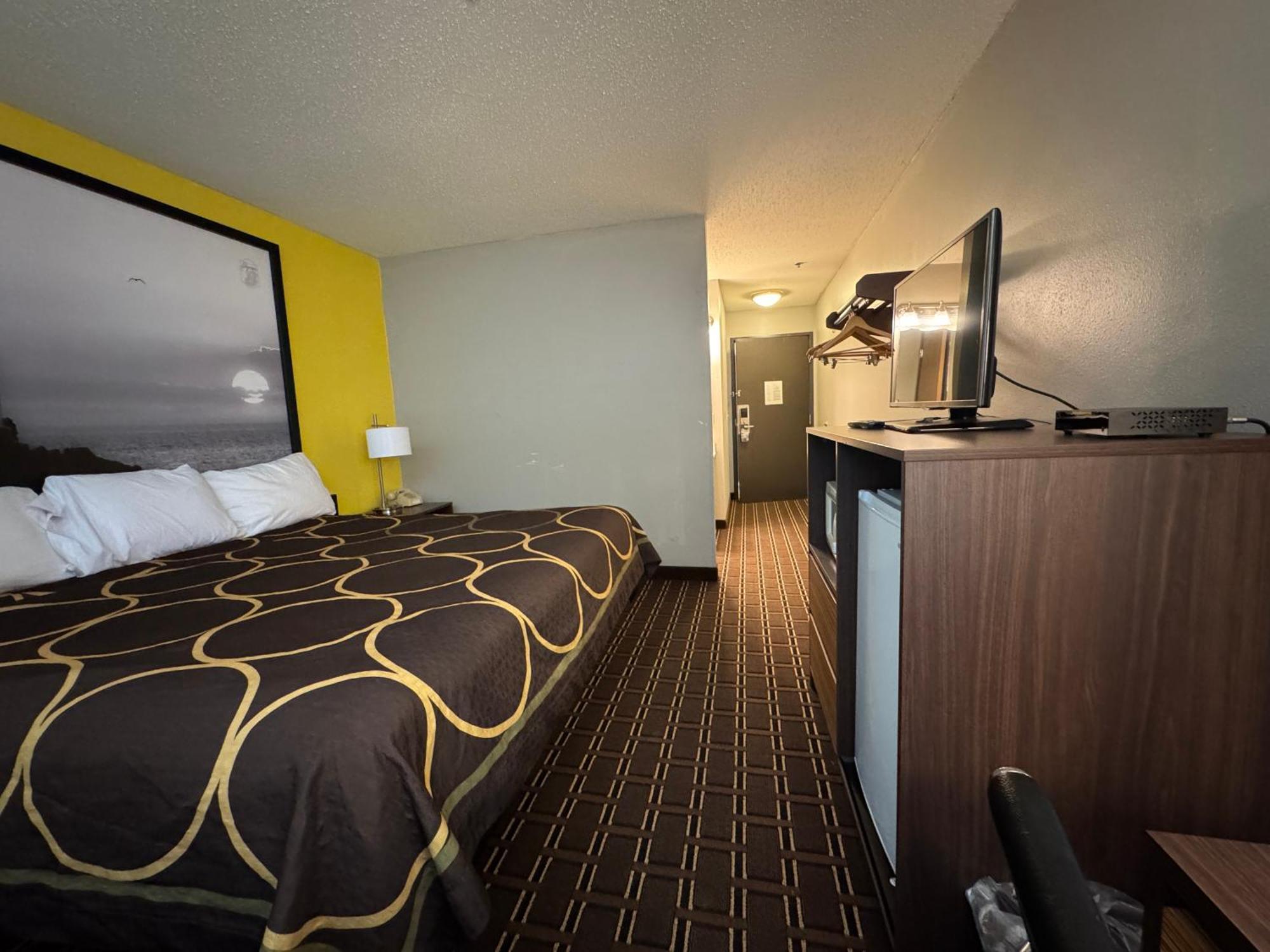 Hotel Super 8 By Wyndham Reedsburg Exterior foto